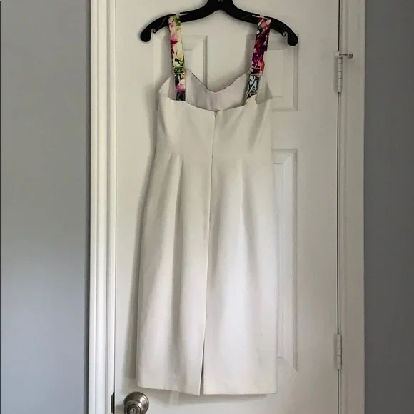 Black Halo Sadie Dress! - Picture 4 of 5